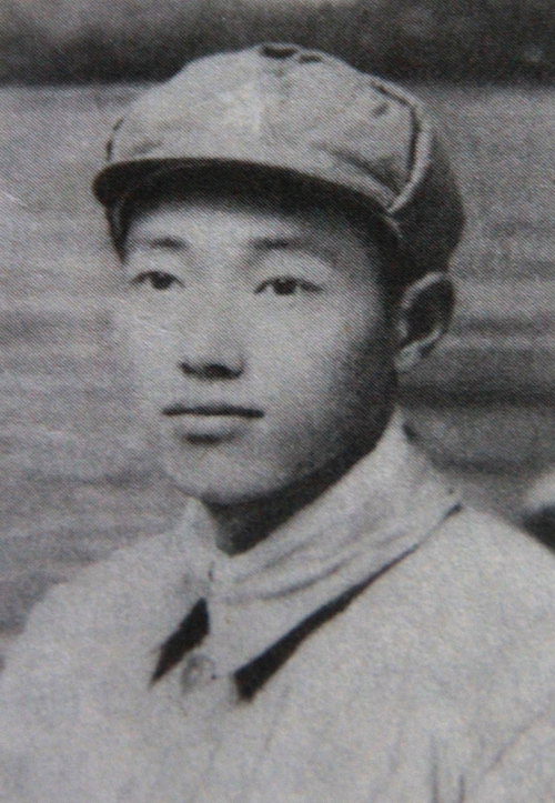 邱少云